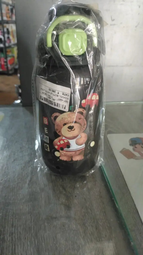 710ML BEAR SCHOOL BOTTLE WITH LOCK | GBT-4967