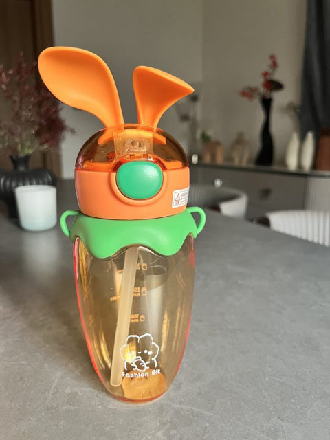 580ML PUSH BUTTON PLASTIC SIPPER BOTTLE WITH BUNNY EARS | GBT-FB-5568